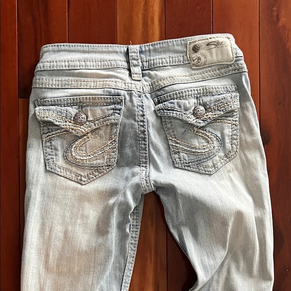 Silver Jeans - Picture 4 of 4